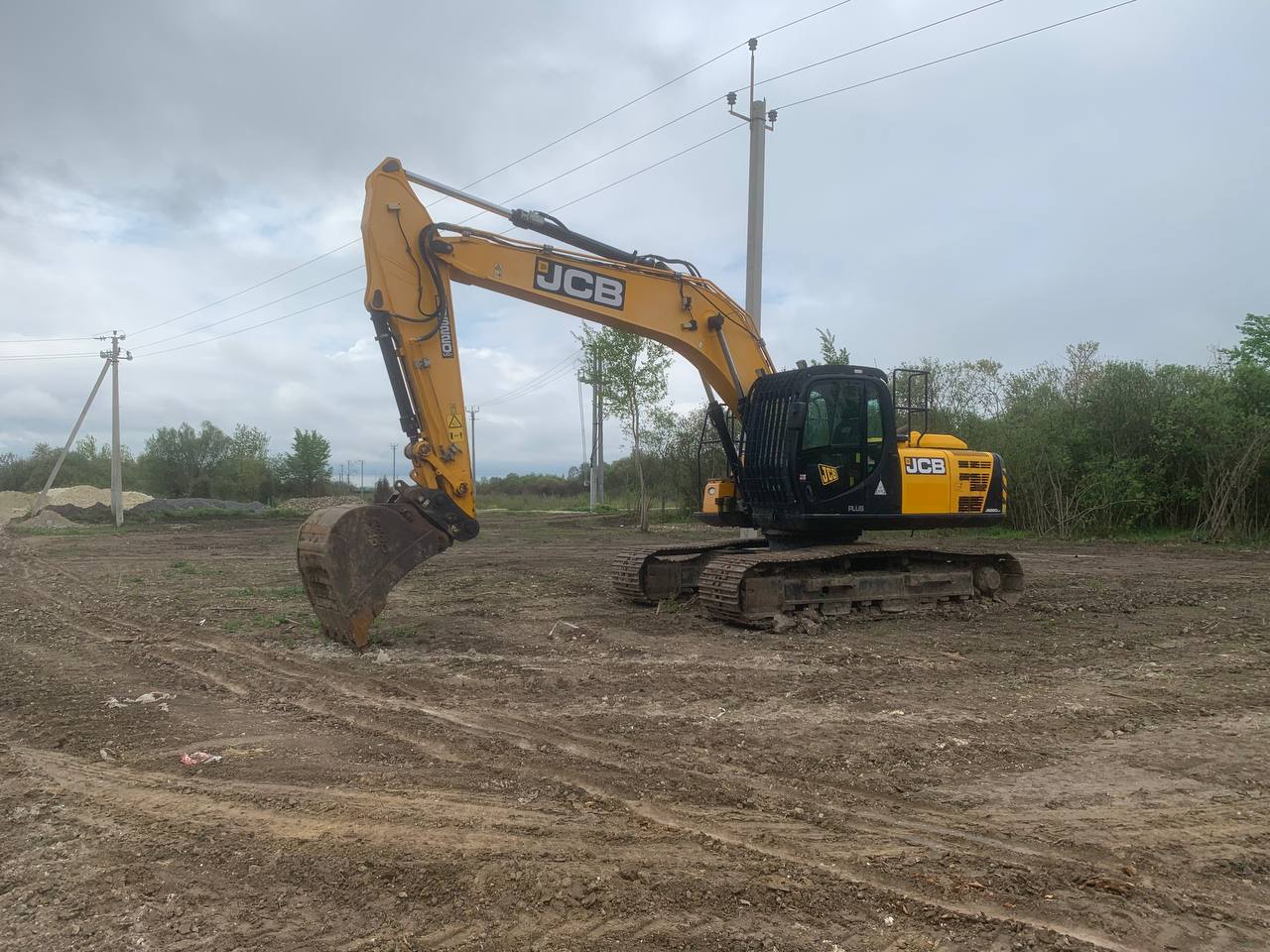 JCB 220+ (екскаватор гусеничний)